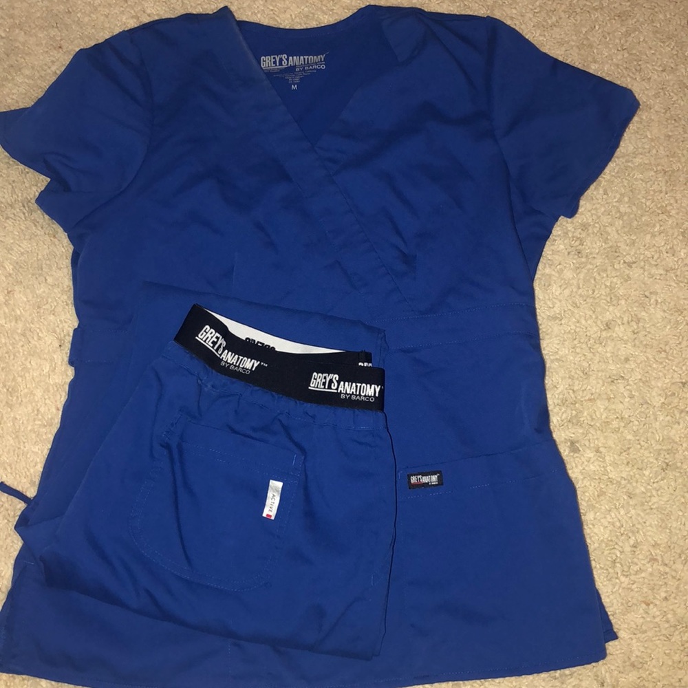Blue greys anatomy scrubs